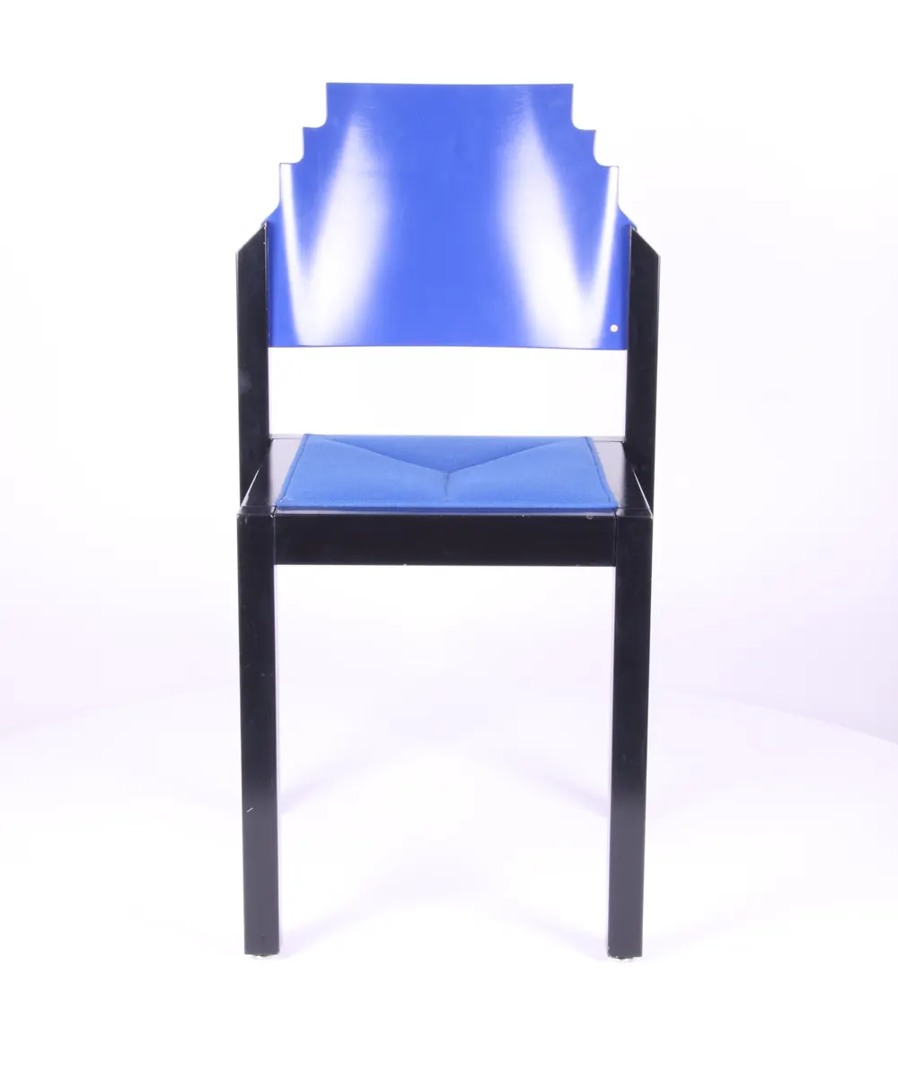 Formholz-Armlehnstuhl, blau-schwarz Rundumansicht
