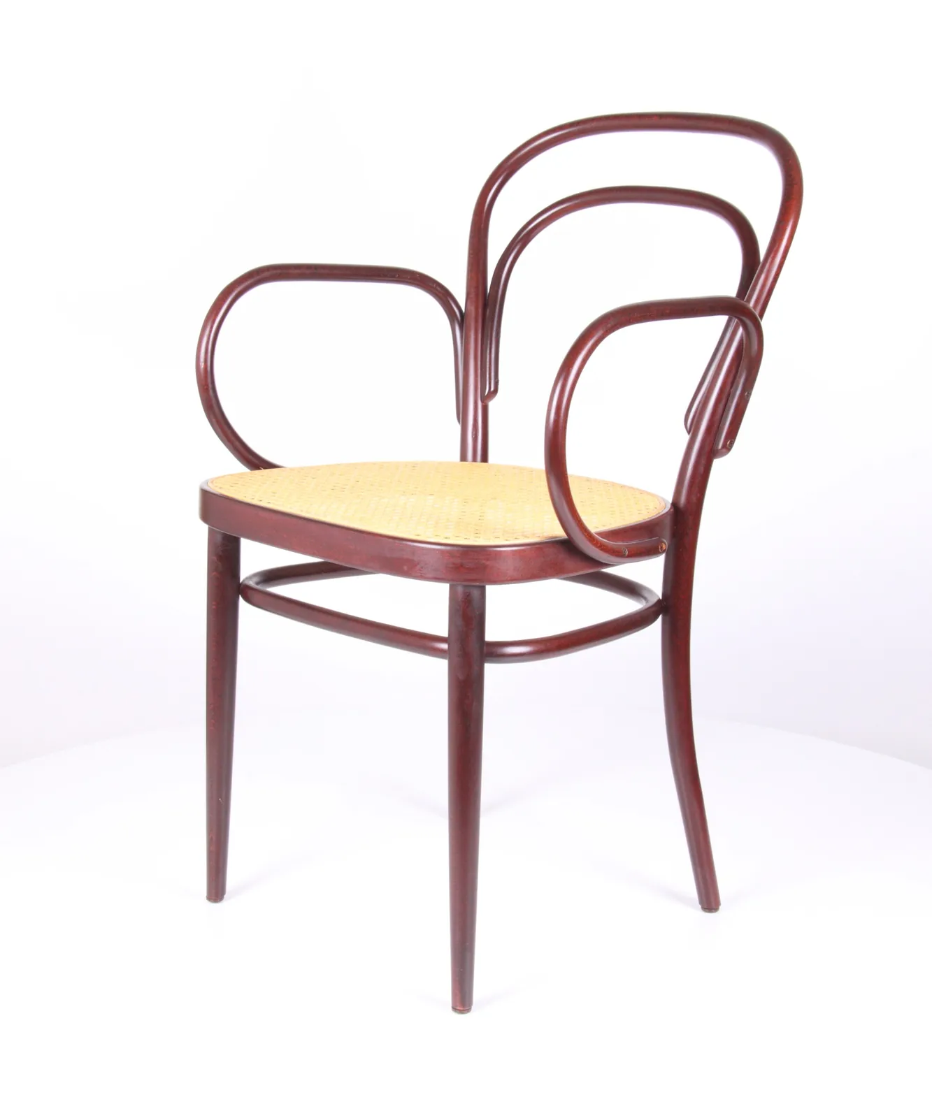 Thonet Bugholz-Armlehnstuhl mit Doppelbogen-Rücken Ansicht 2