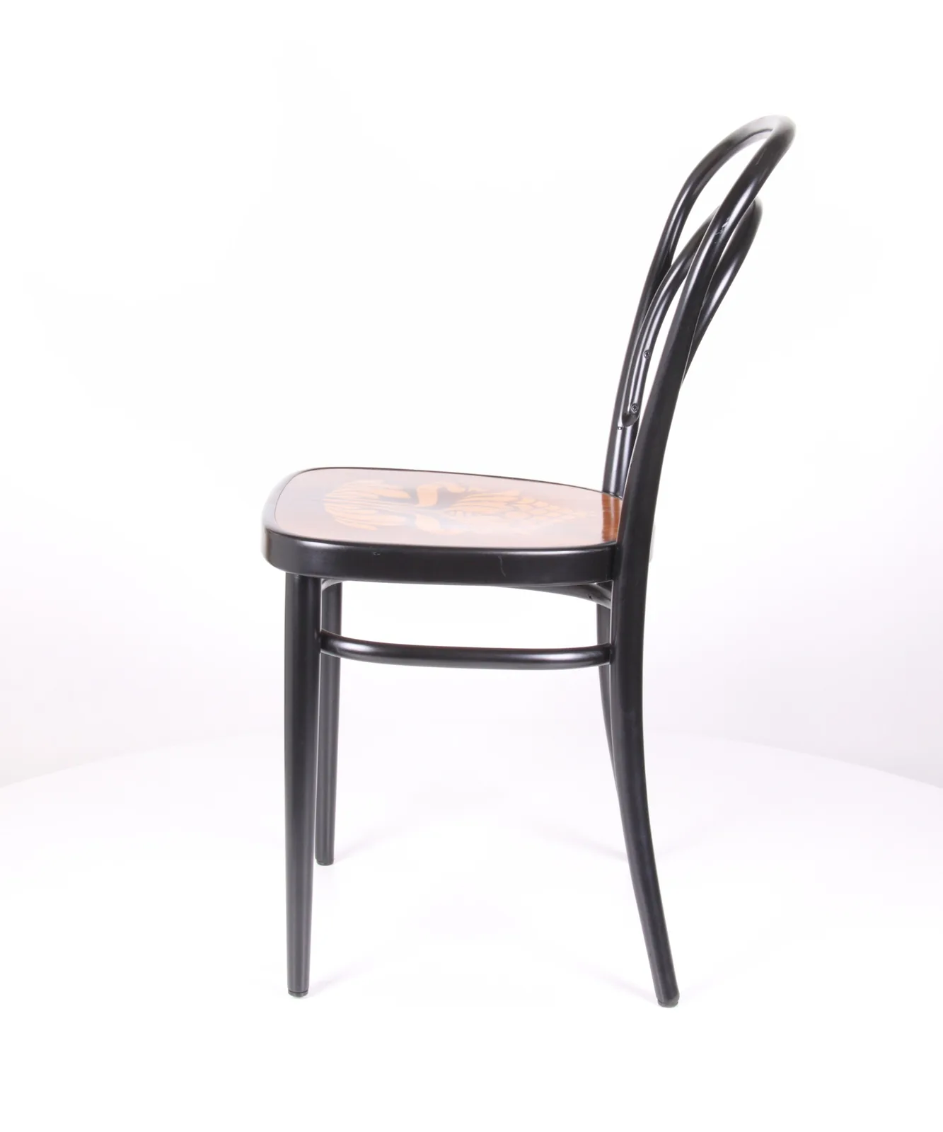 Bugholzstuhl mit heller Sitzfläche Ansicht 3