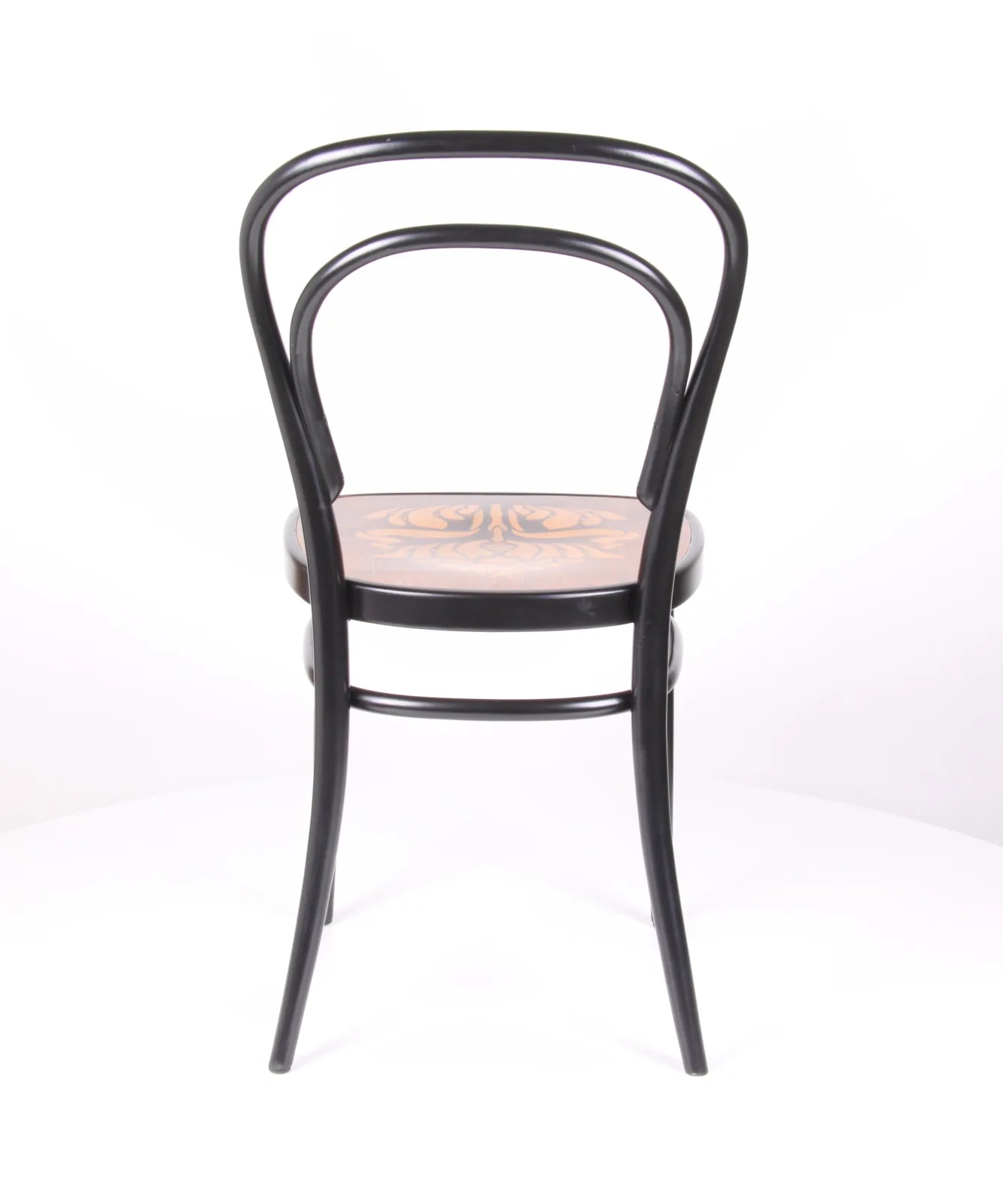 Bugholzstuhl mit heller Sitzfläche Ansicht 4