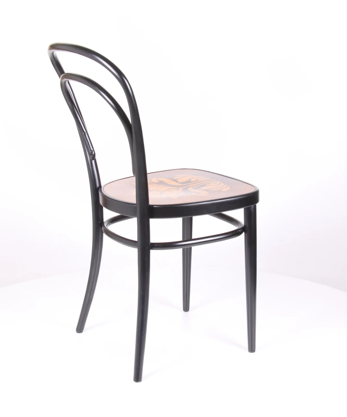 Bugholzstuhl mit heller Sitzfläche Ansicht 5