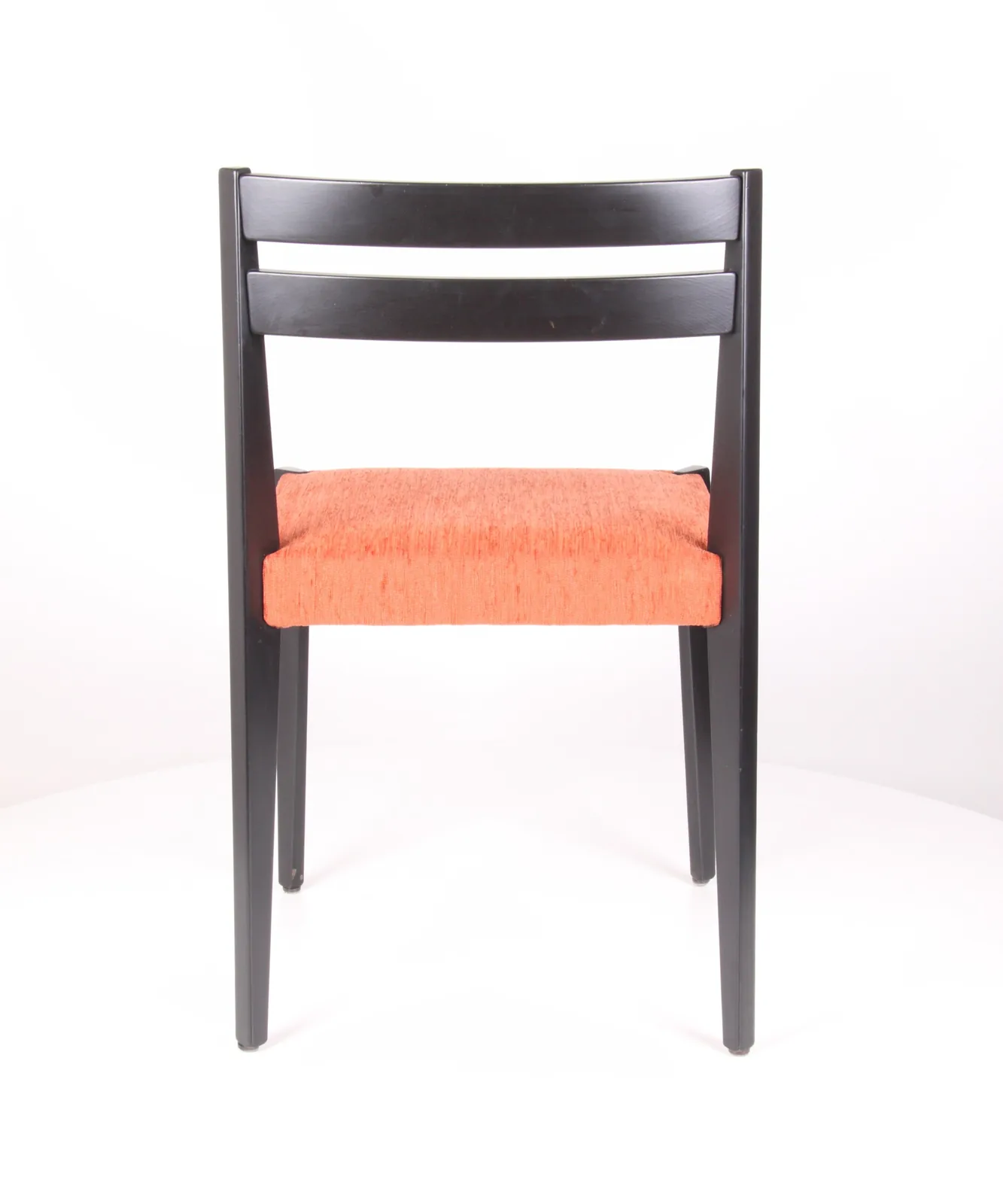 Thonet Stuhl mit geraden Beinen und Polstersitz Ansicht 4