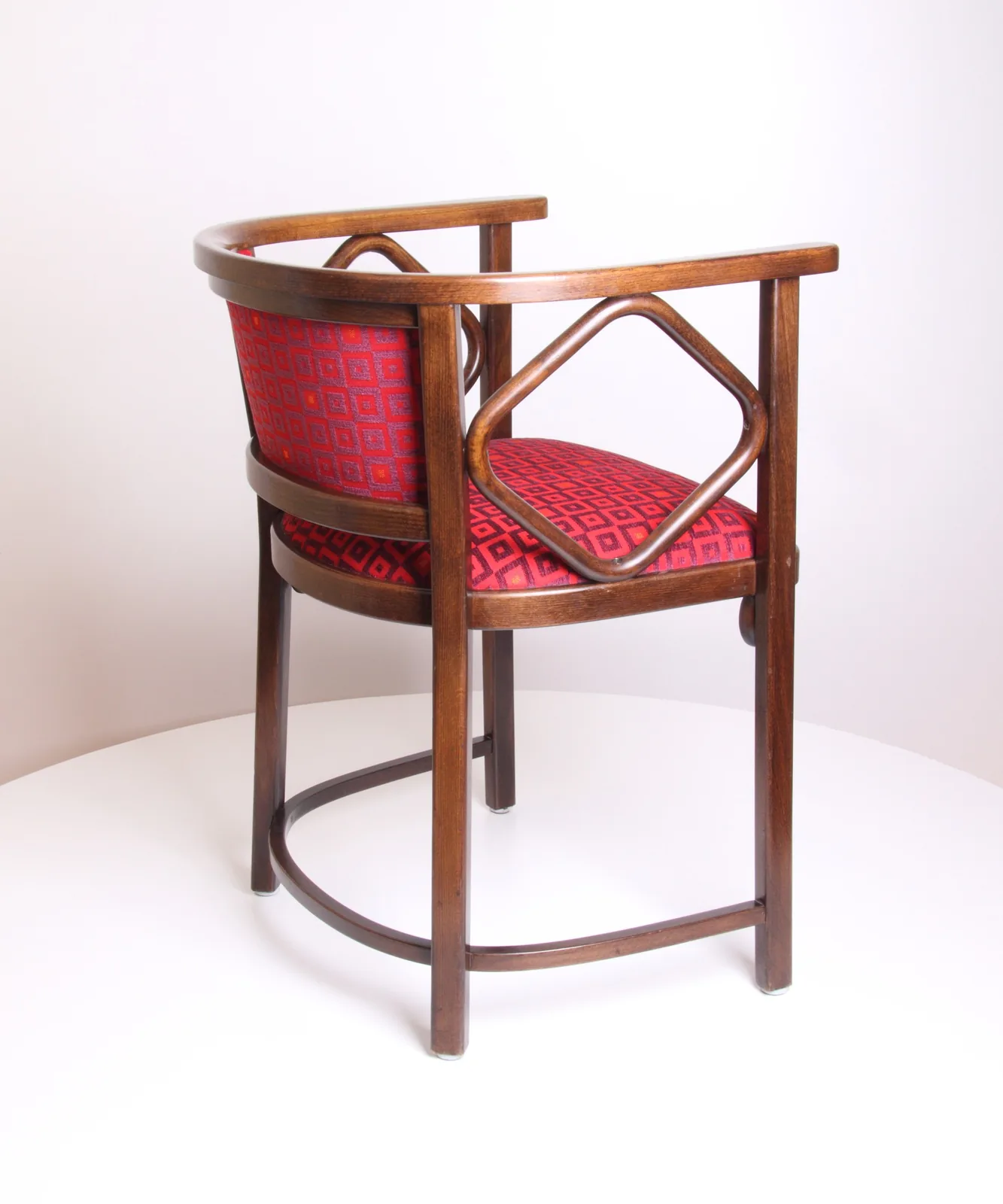 Thonet Armstuhl im Fledermaus-Stil Ansicht 5