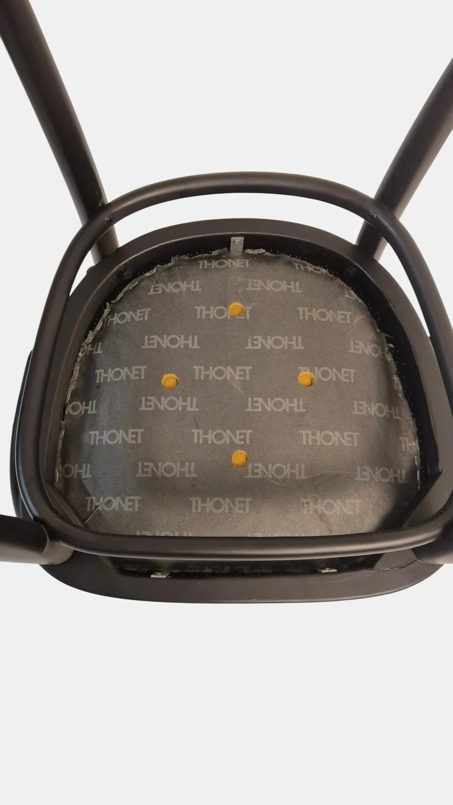 Herkunftsnachweis zu Thonet 215 PF Bugholz-Armlehnstuhl mit schwarzem Polster