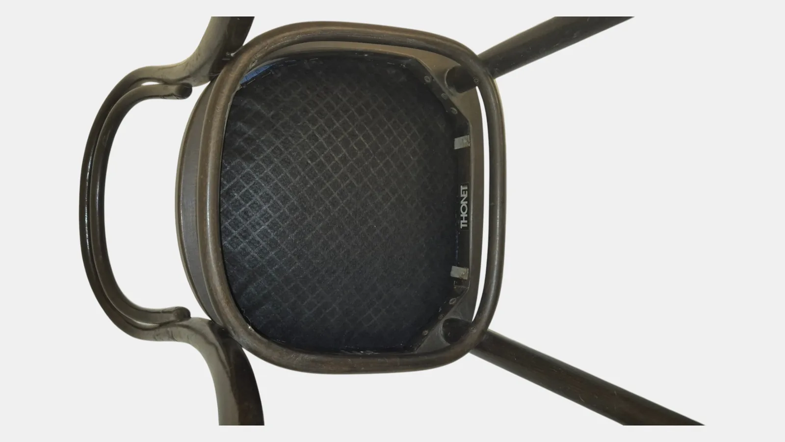 Herkunftsnachweis zu Thonet Bugholzstuhl mit blauem Polster