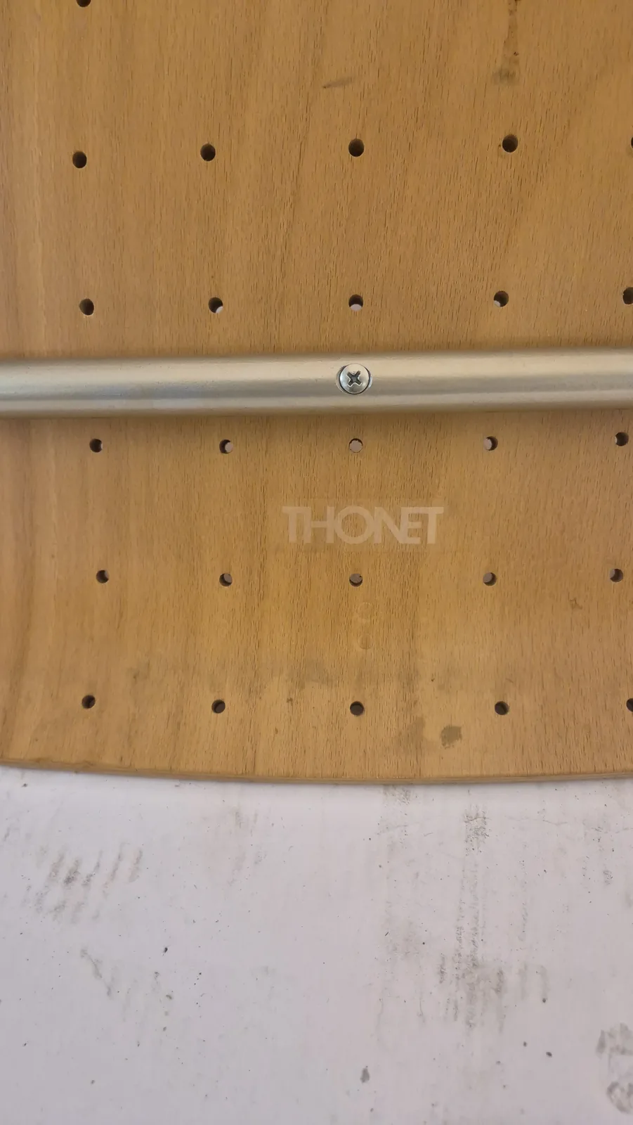 Herkunftsnachweis zu Thonet S 320 Armlehnstuhl mit perforiertem Formholz